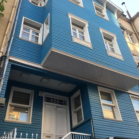 Blue House Hostel